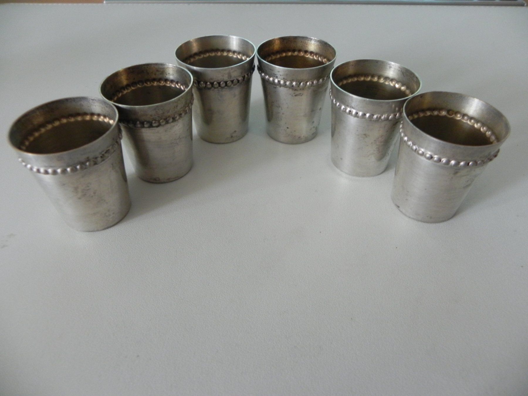 Bicchieri: 6 kleine silberne Schnaps Gläser / Silber? Versilbert? – Usato da Minusio venduto da Lory64