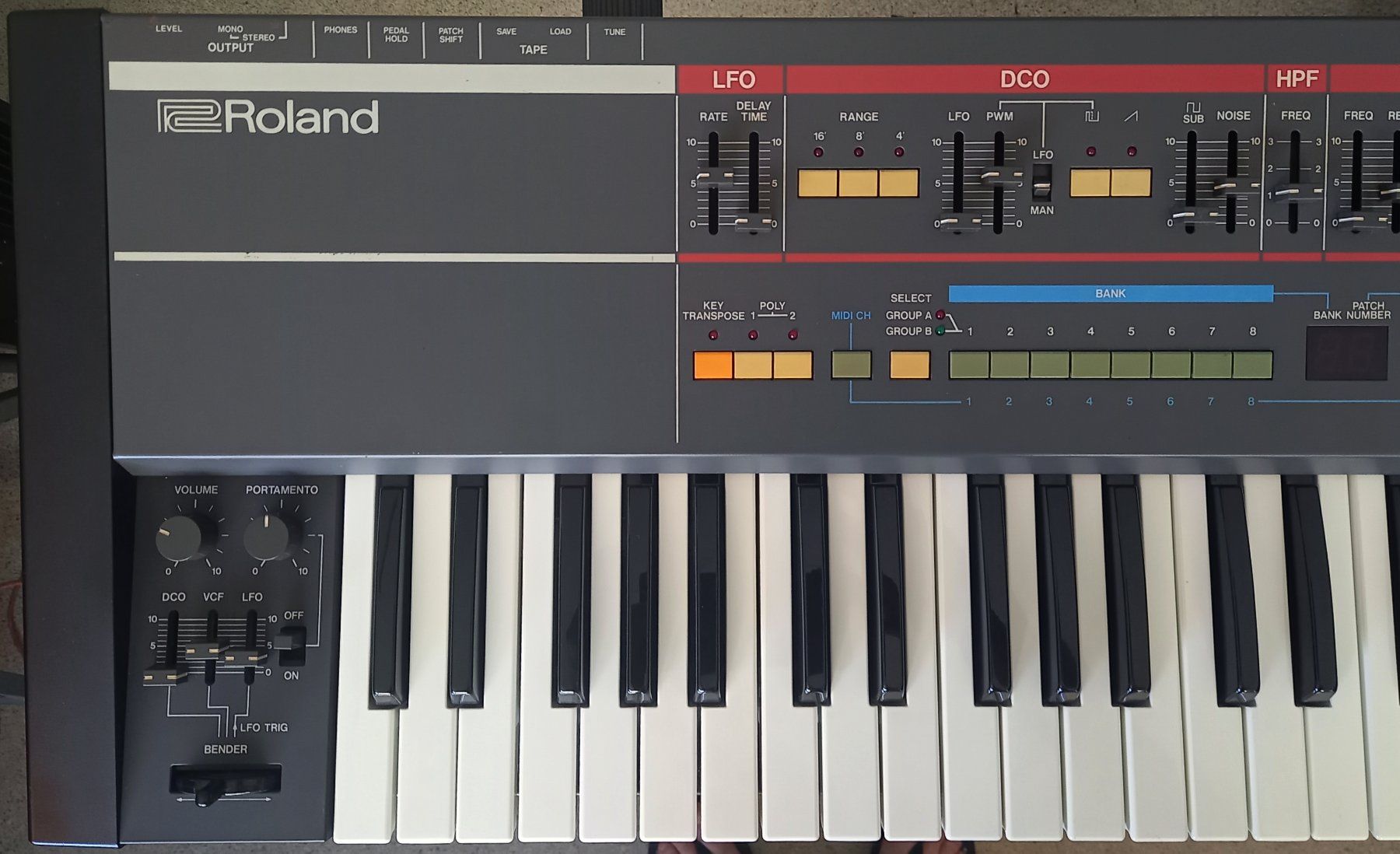 Roland Instruments de musique: Juno 106 in Top Zustand – D'occasion à Luzern par garlicia 1
