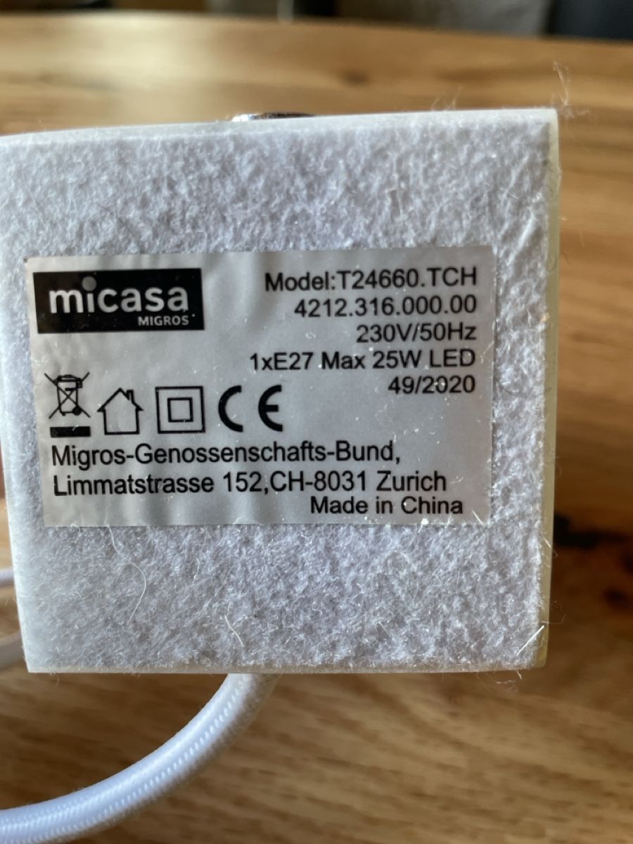 Micasa Lampade: 2 Marmor Tischlampen – Usato da Alpnachstad venduto da Nicolyn56 1