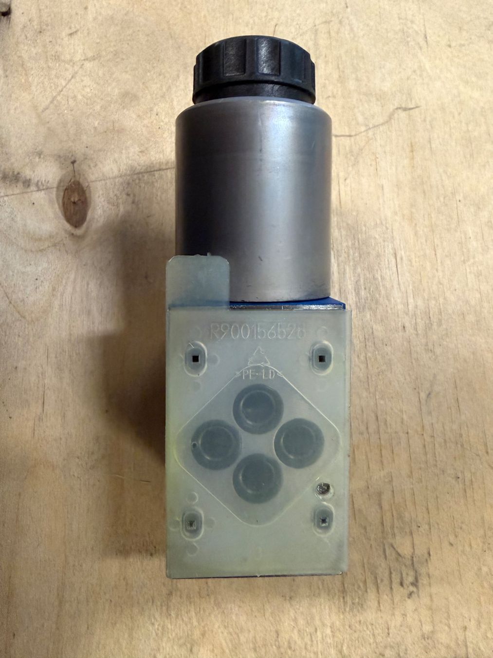 Componenti elettronici: Rexroth Magnetventil R900922009 – Nuovo (secondo la descrizione) da Oberbipp venduto da QUBAG_Fahrzeugbau_AG 3