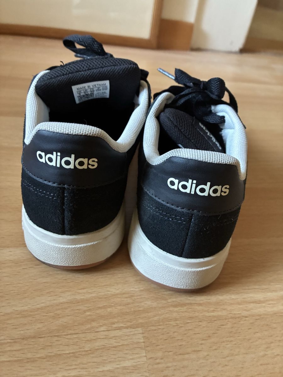 Adidas Scarpe da uomo: Adidas Schuhe 36  – Usato da Bern venduto da wisemagpie 5