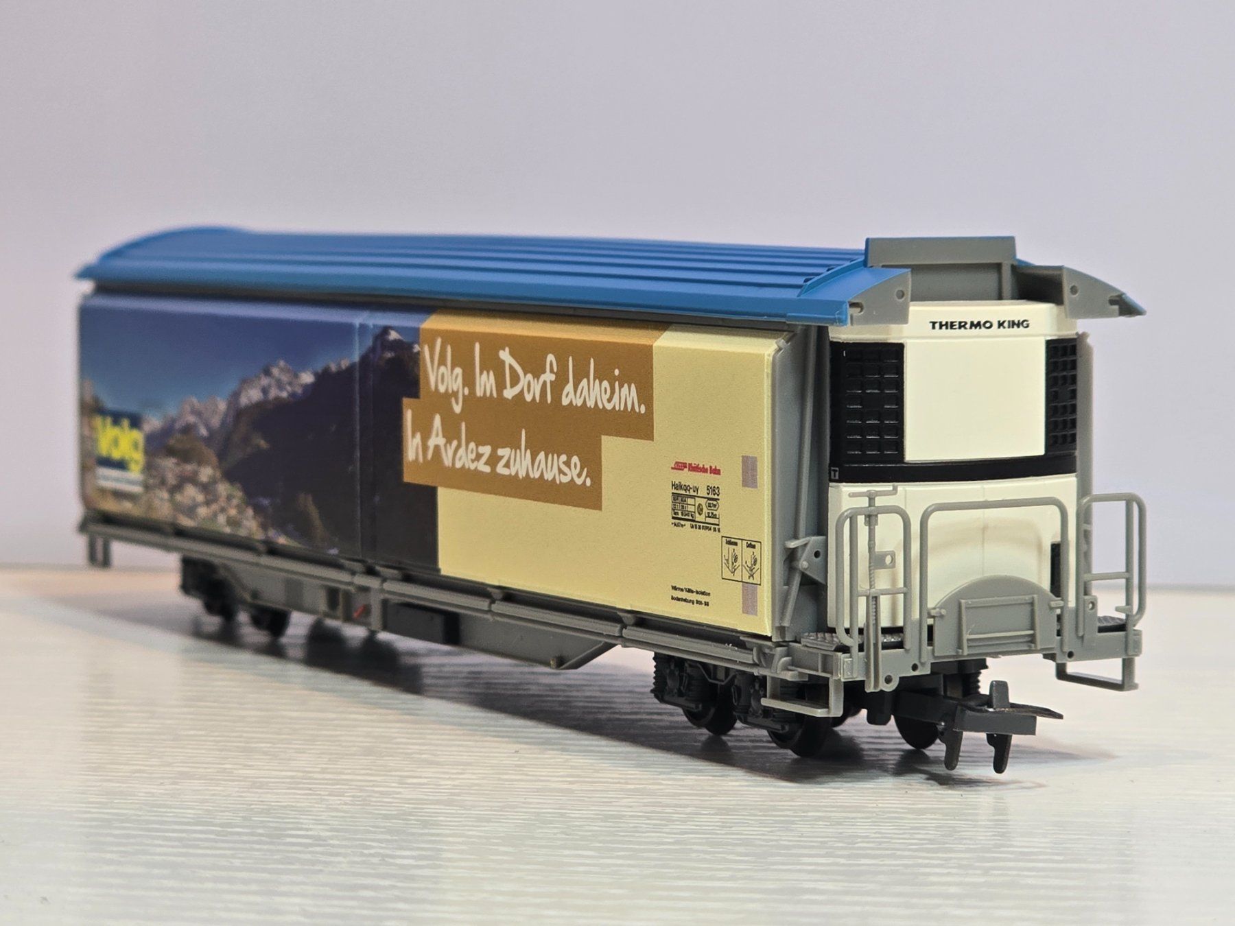 Bemo Modellini di ferrovie: Bemo, 2288163, RhB, Volg, Ardez, Neu – Nuovo e nell'imballaggio originale da Kloten venduto da Nicola2 3