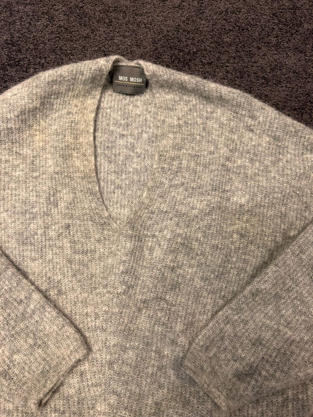 Mos mosh Maglioni & Felpe: Schöner MOS MOSH-Pullover "Thora V-Neck" in Grösse S – Usato da Jona venduto da Kleider-Fee 1