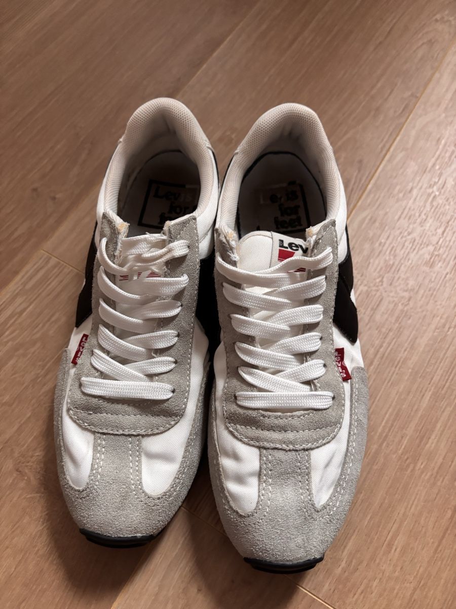 Levi's Scarpe per ragazzi: Levi's Sneaker retro Turnschuhe Grösse 40  – Usato da Weisslingen venduto da Yuna123 3