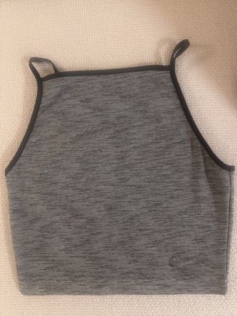 Nike Crop to size XS