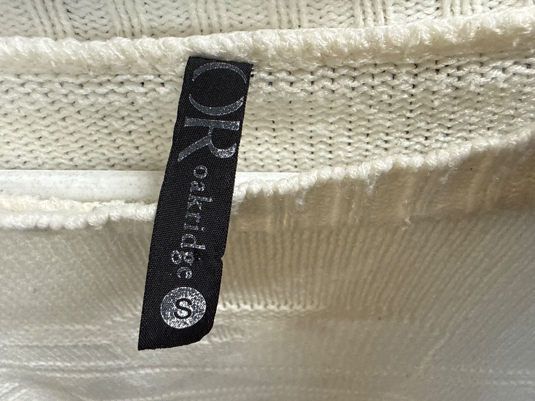 Maglioni & Felpe: Strick Pullover grosses S – Usato da Amriswil venduto da used2use 2