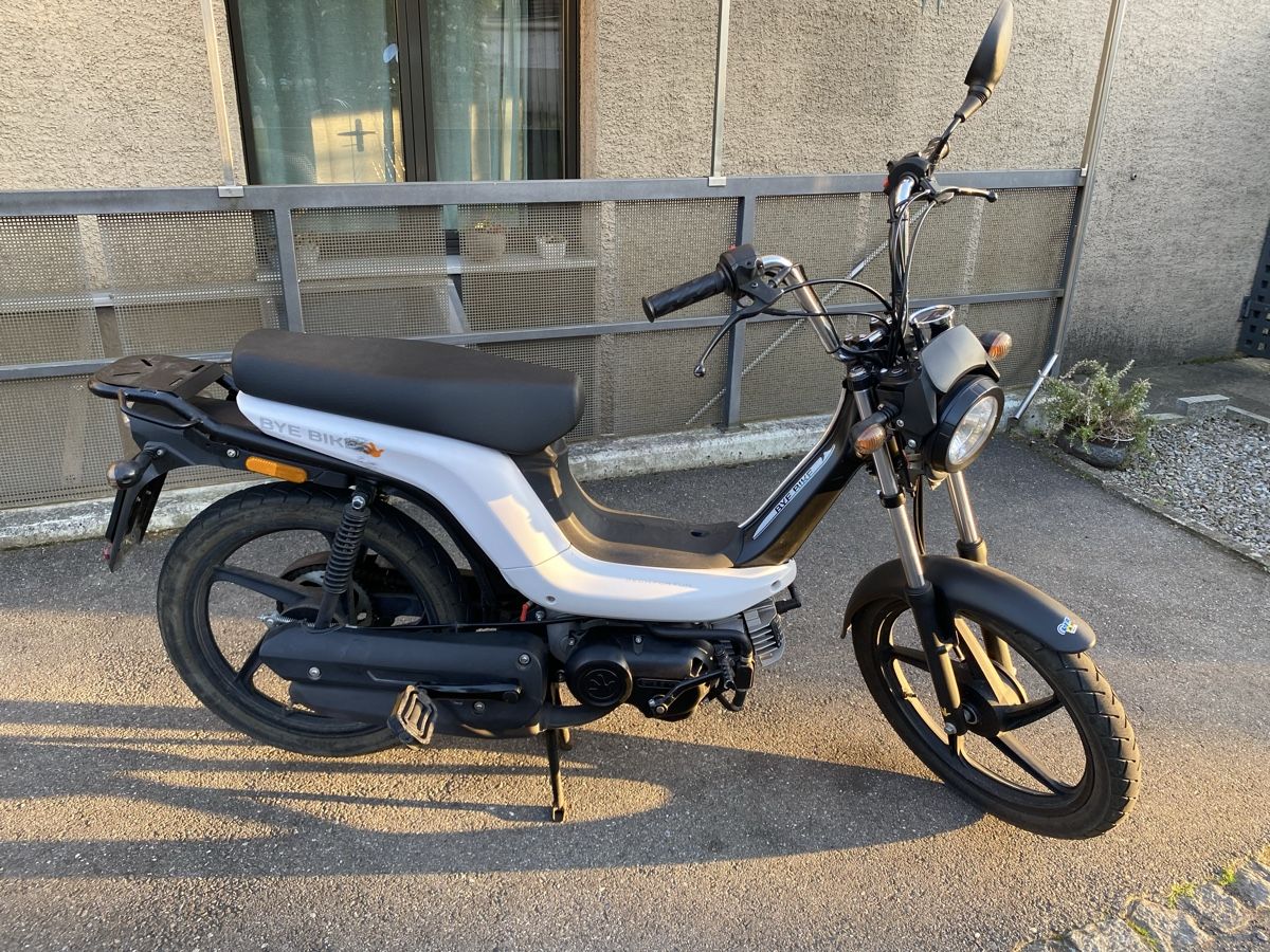 Ciclomotori: Bye Bike Mofa mit extra Ausstattung – Usato da Steffisburg venduto da Bschm72