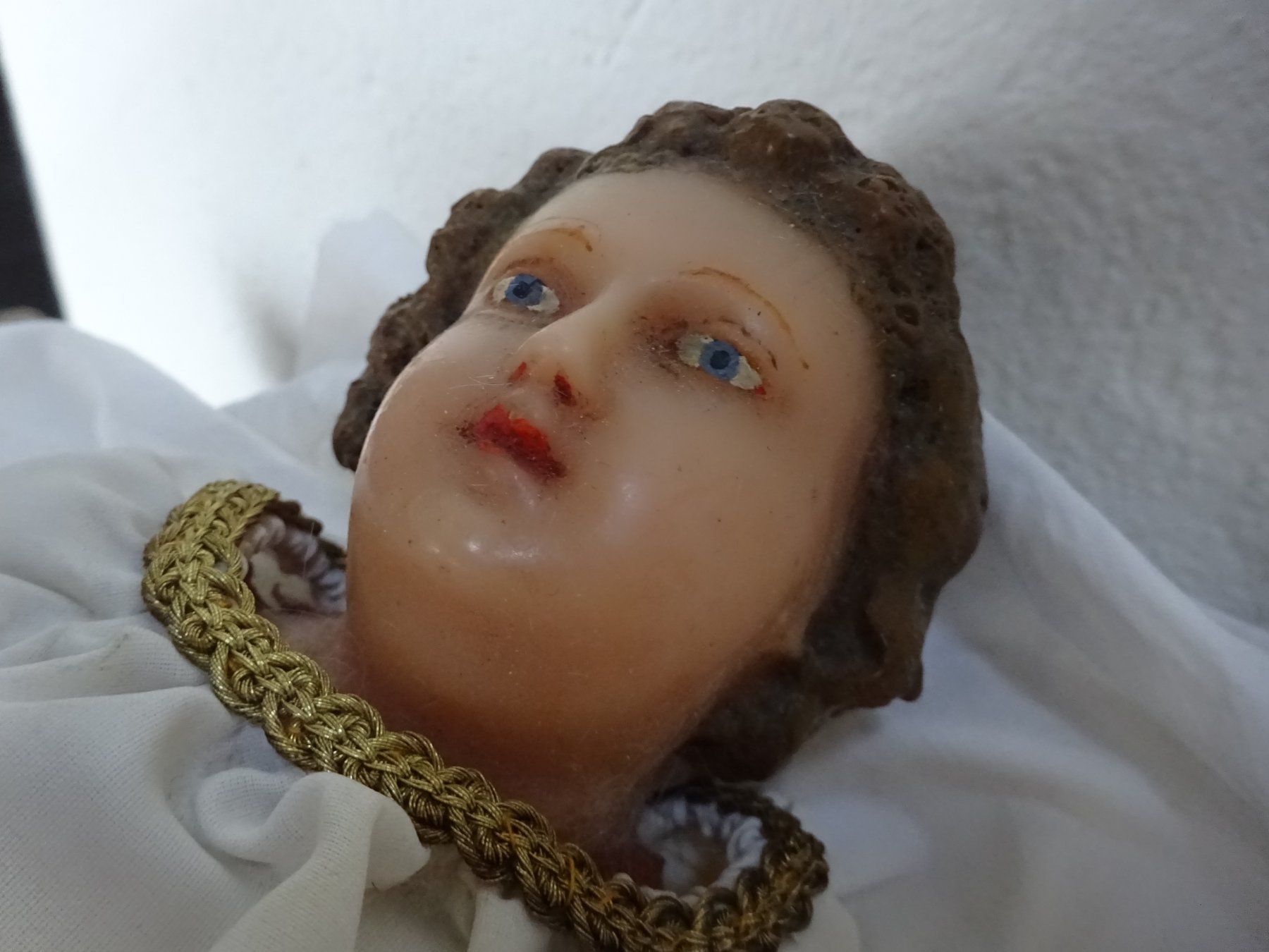 Statuette: Jesuskind Krippe Wachs / Einsiedeln – Usato da Oetwil am See venduto da Senegal 4