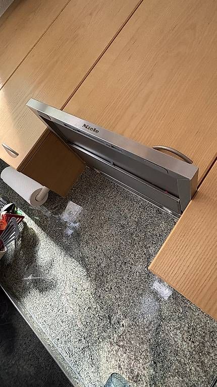 Dampfabzug: Miele Dampfabzug – Gebraucht aus Schaffhausen von bue_8d5y 1