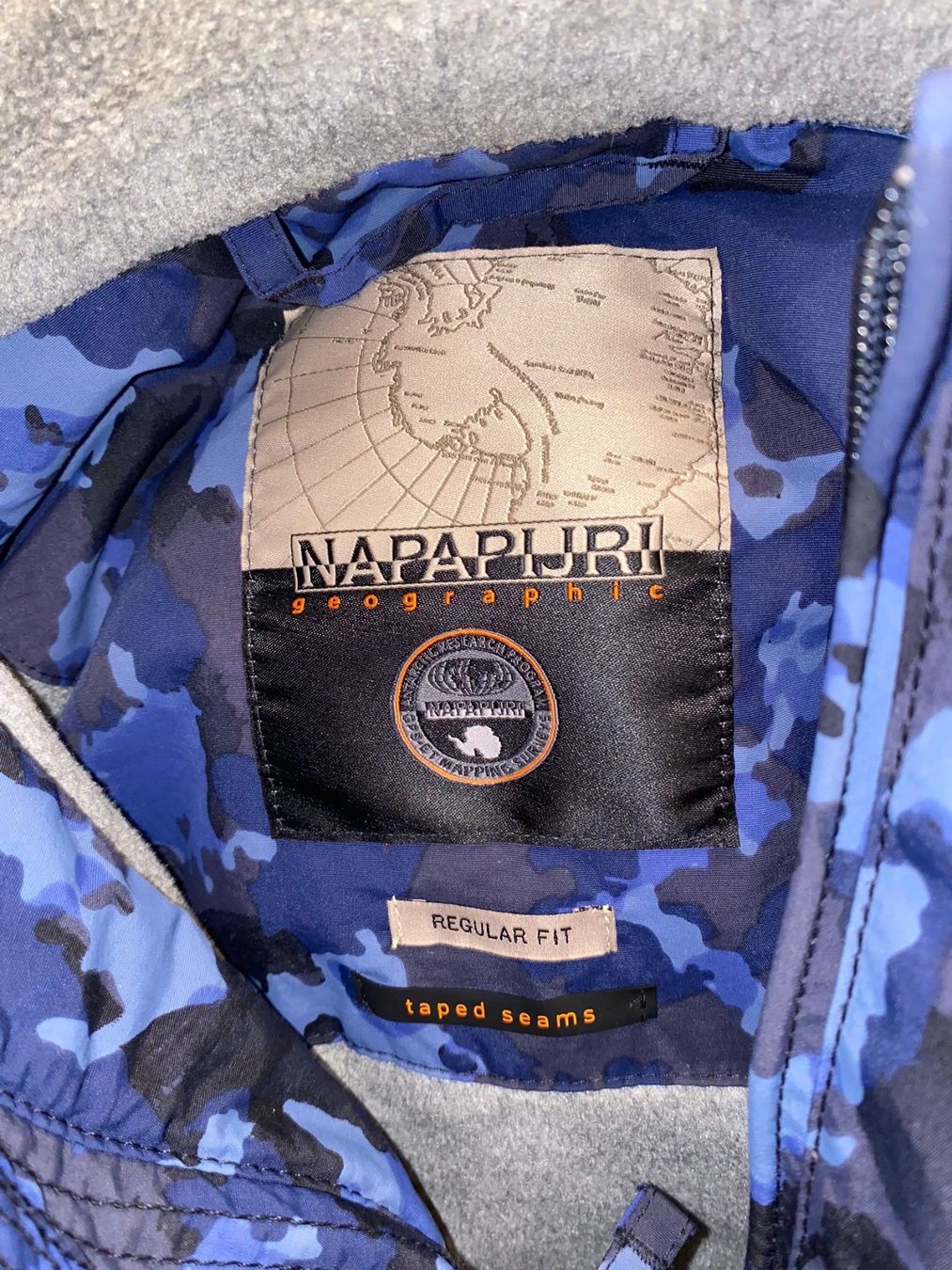 Napapijri Giacche: Napapijri Rainforest Blue Camo M – Usato da Erlach venduto da migdep985 1