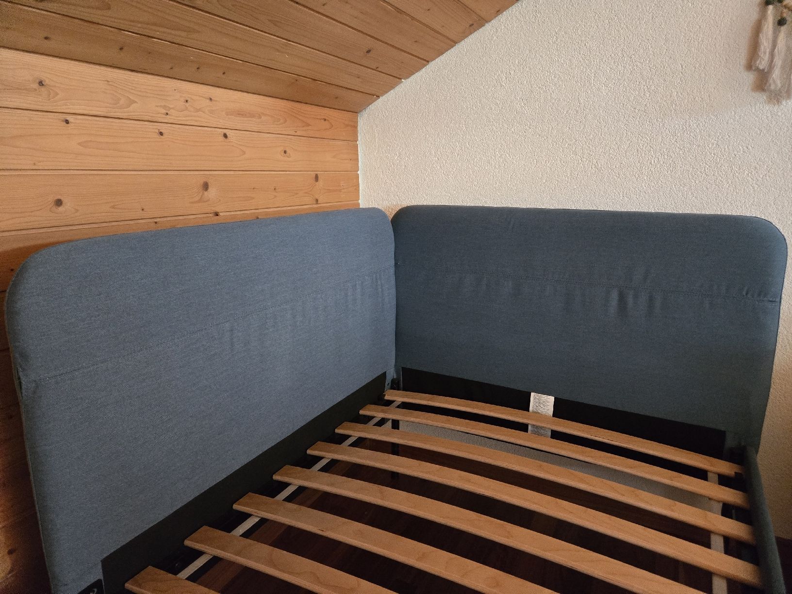 Ikea Lits: Ikea Bett Blakullen 200x90 cm – D'occasion à Solothurn par Delirio82 2