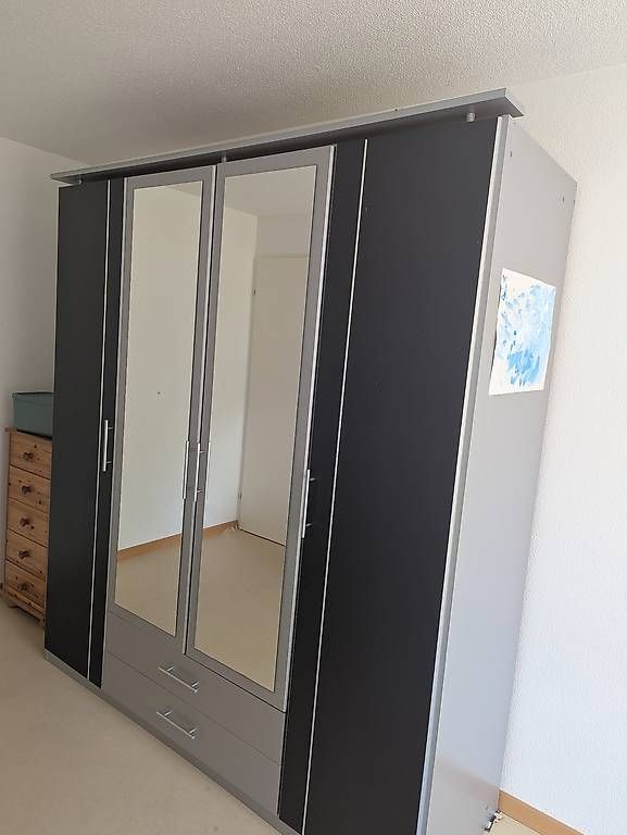 Schränke: Kleiderschrank – Gebraucht aus Jona von kat_pkm5