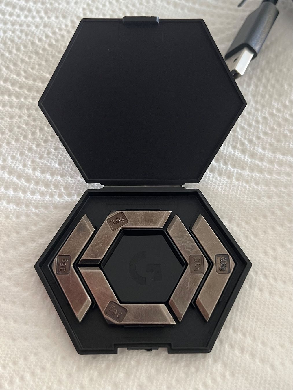 Logitech Mouse: Logitech G502 Hero - Comme neuve ! – Nuovo (secondo la descrizione) da Corsier-sur-Vevey venduto da yannou191285 7