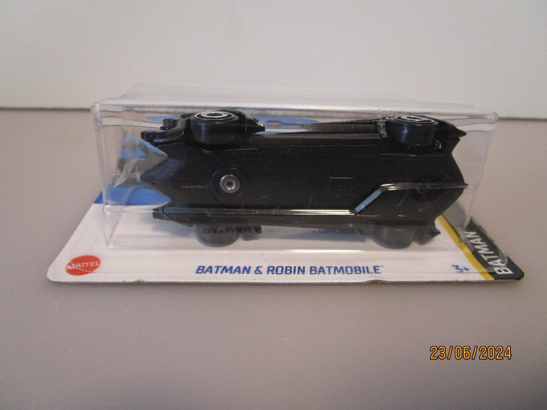 Hot Wheels Modellautos: HOT WHEELS BATMAN & ROBIN BATMOBILE - HRY54 – Neu und originalverpackt aus Chêne-Bourg von breno56 4