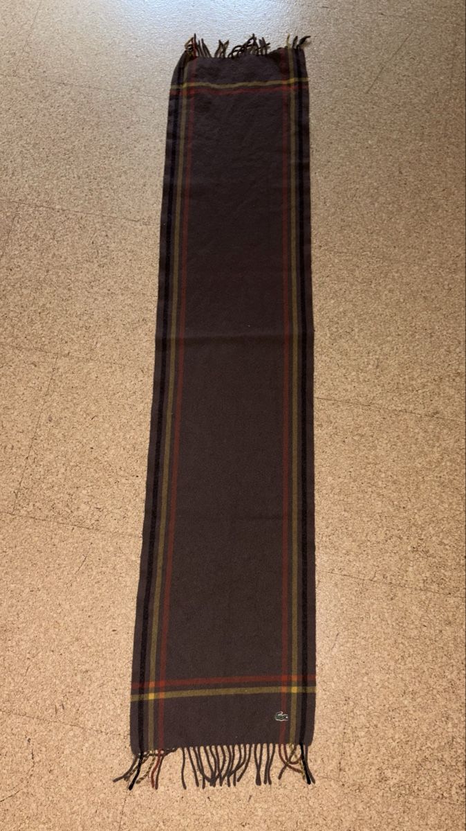 Lacoste Foulard & Sciarpe: Lacoste Schal 100% Lambswool Braun – Usato da Arlesheim venduto da purchaser44 1