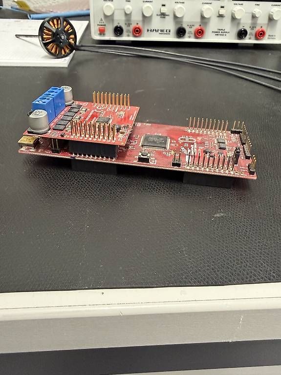 Texas Instruments Componenti elettronici: Texas Instruments C2000 LaunchPad + DRV8305EVM – Usato da Untersiggenthal venduto da sab_g27h 4
