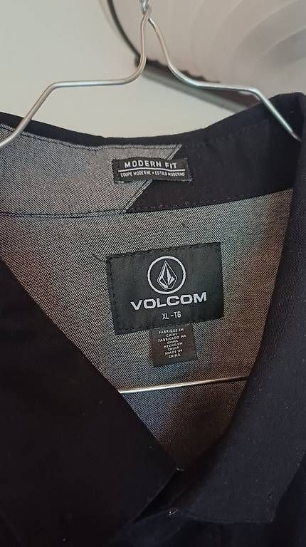 Camicie: Chemise courts manches XL Volcom – Usato da Marsens venduto da Dabo2805 1
