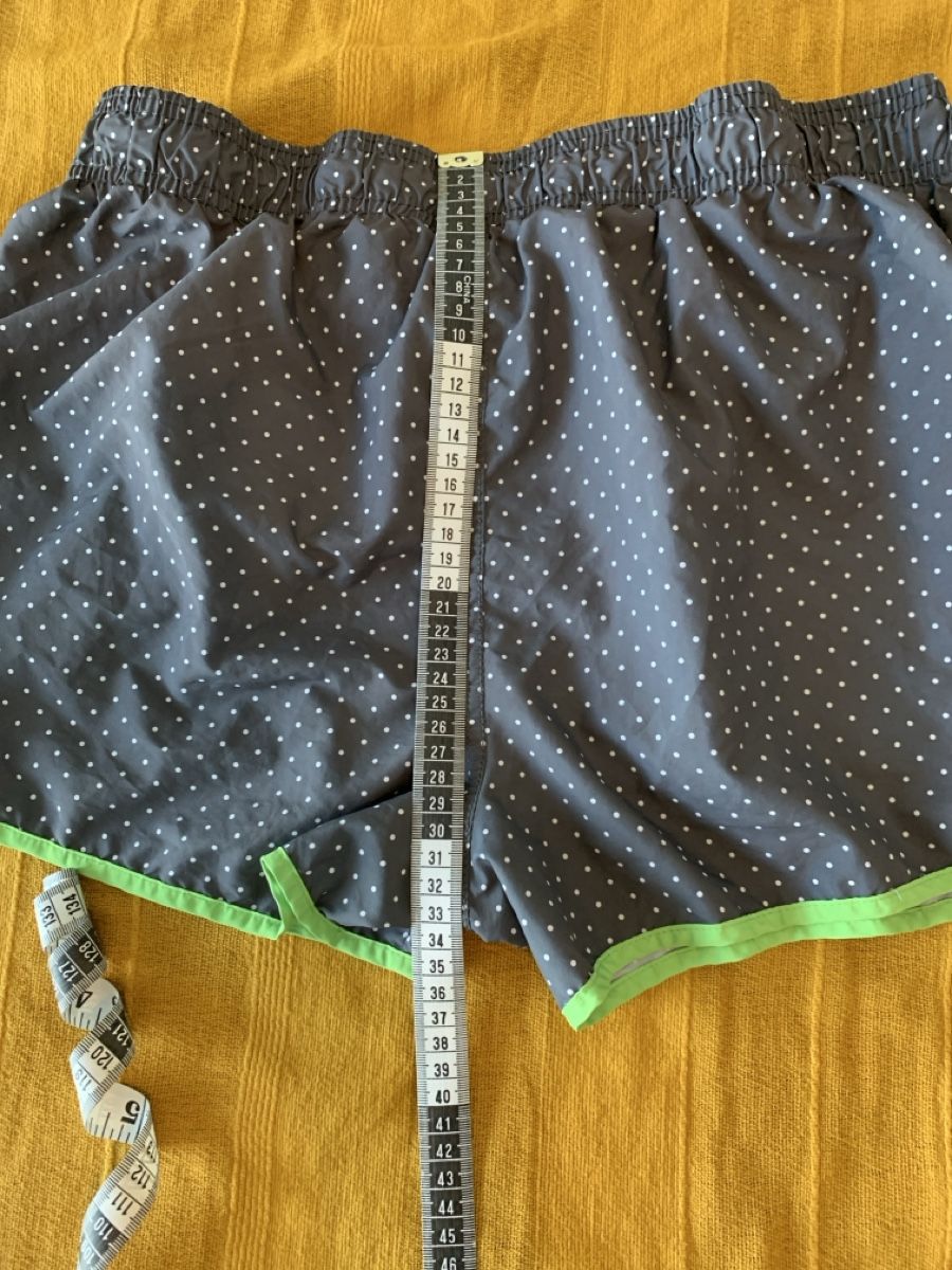 Badekleider & Bikinis: Badeshorts, Damen XL – Gebraucht aus Winterthur von Samu-V 4
