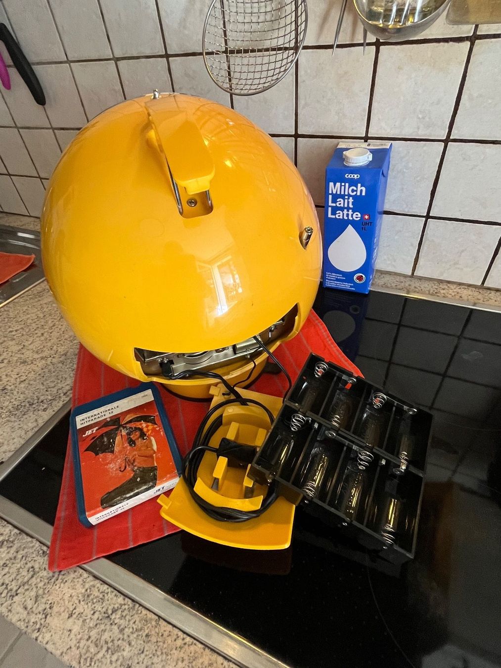 Weltron Radios: WELTRON Model 2001 – Gebraucht aus Menziken von Hotdevil1 4