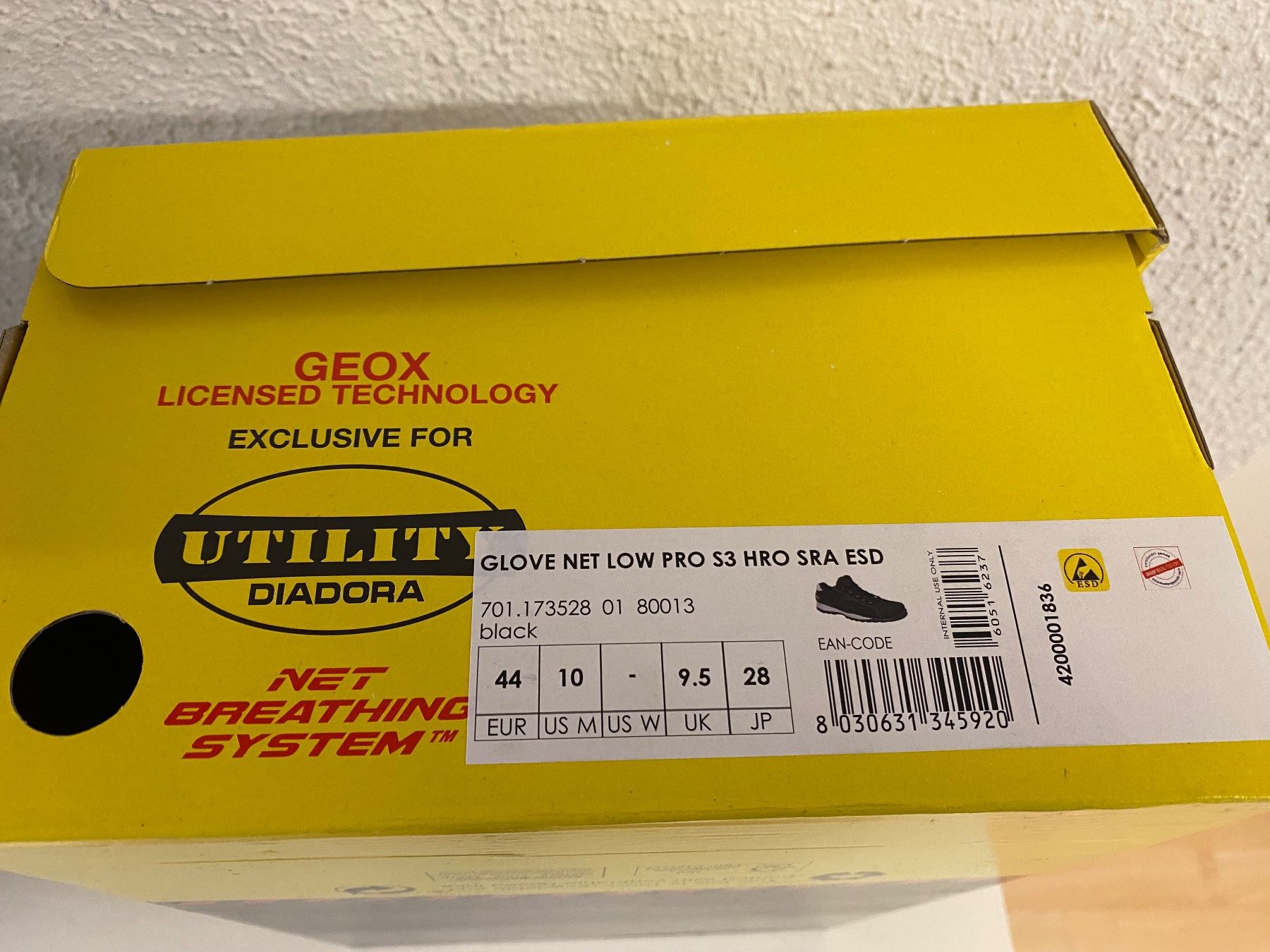 Diadora Scarpe da uomo: Sicherheitsschuhe Diadora 44 – Nuovo e nell'imballaggio originale da Widnau venduto da Tityos 2