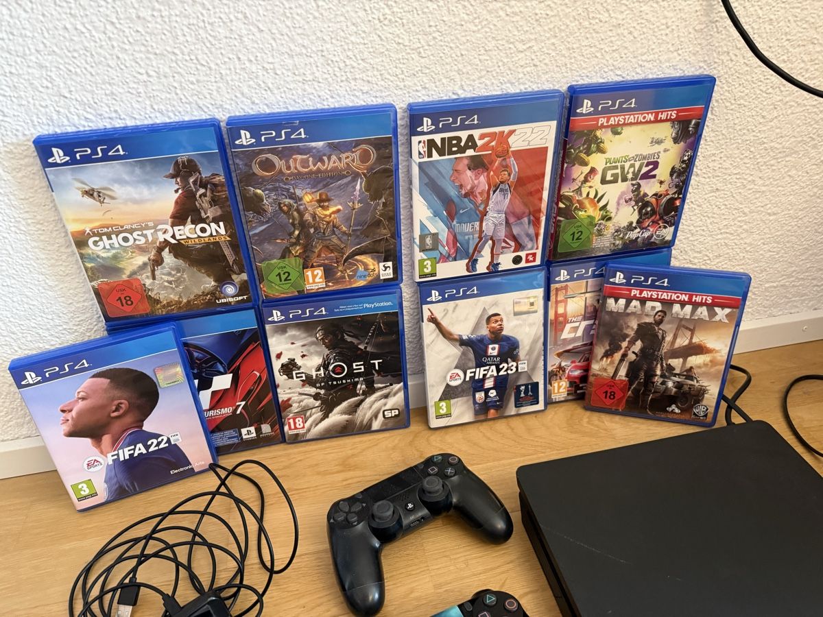 Sony Console: PS4 Konsole mit 10 Games – Usato da Ehrendingen venduto da edelkram 2
