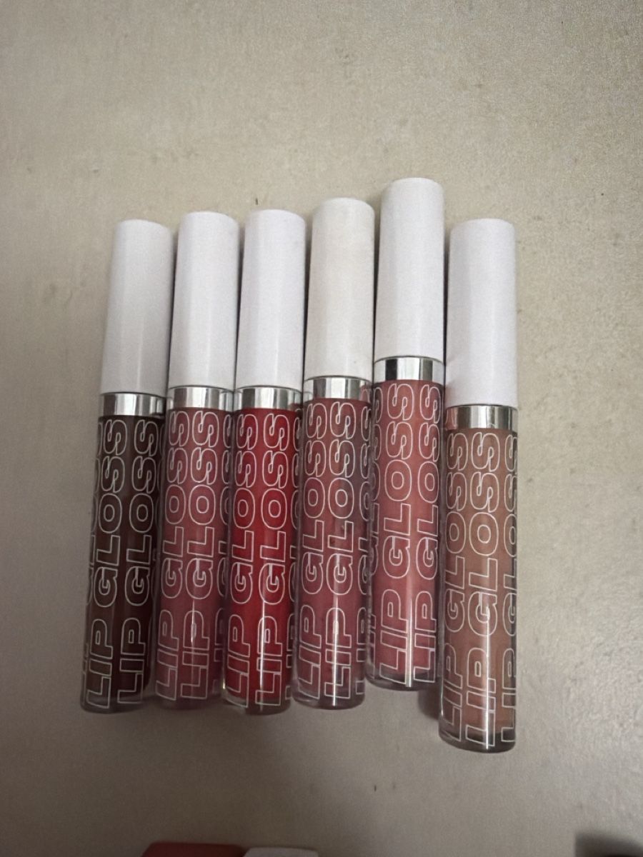 Make-up: Lot rouge à lèvres  – Usato da Le Locle venduto da Mayd_h 1