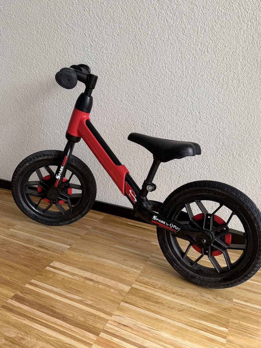 Mini Bike: Balance Bike, red, with wheel light – Usato da Zürich venduto da jbq_rhv2 2