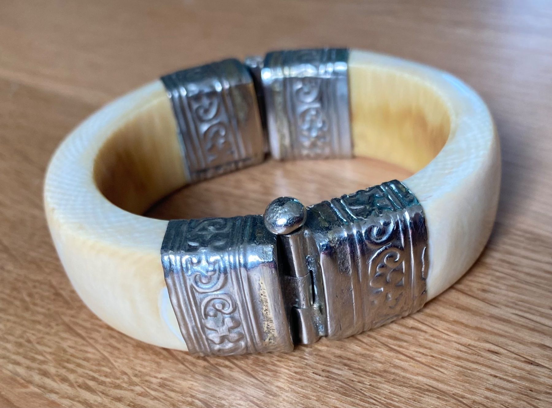 Bracciali & Braccialetti: Vintage Armreif – Usato da Zürich venduto da dbrot 2