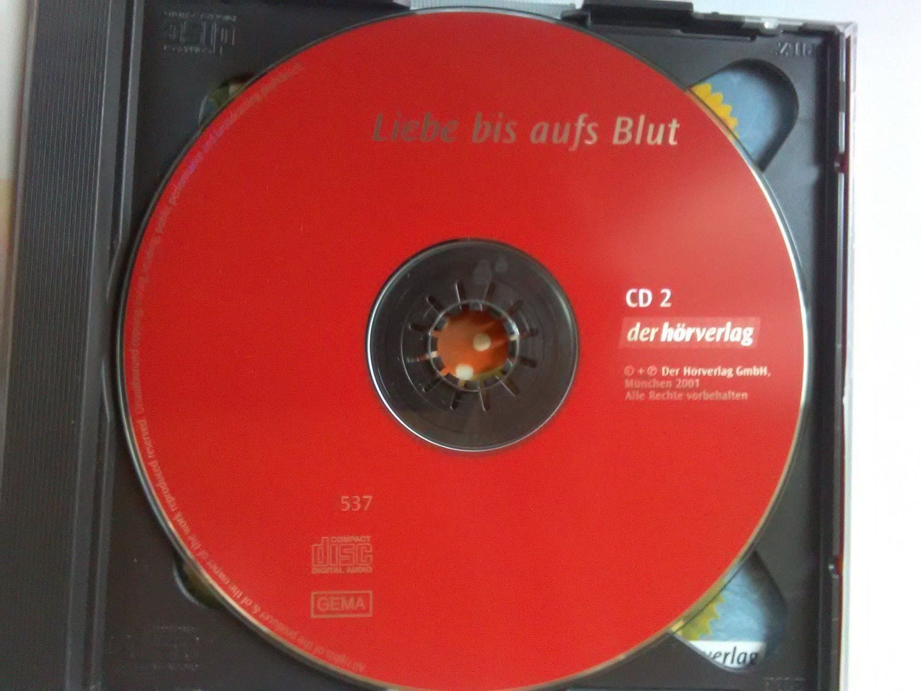 Audiolibri: Liebe bis aufs Blut   (Simone Buchholz) – Usato da St.Galllen venduto da elkaphone 2