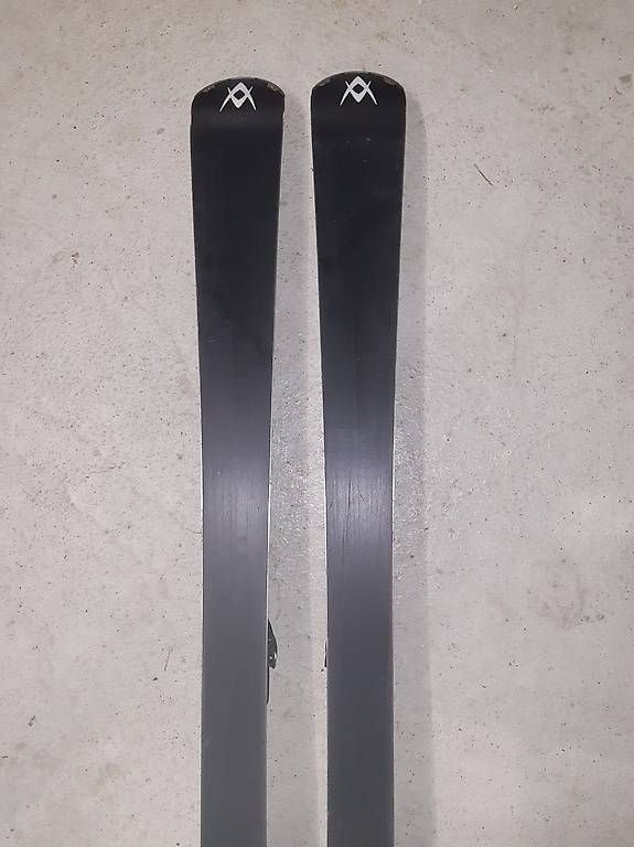 Skis: skis dame – Gebraucht aus Villars le Comte von cbu_mf6d 2