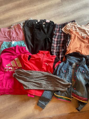 Kleiderpaket Mädchen 140/146