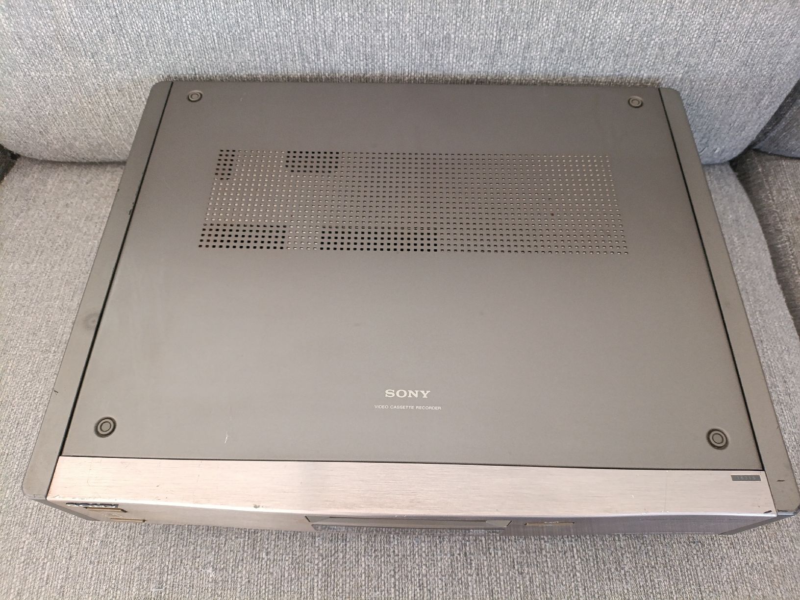 Sony Multimediaplayer & Streamer: Sony Hi8 Player EV-S9000E VC, defekt – Defekt aus Wil SG von  5