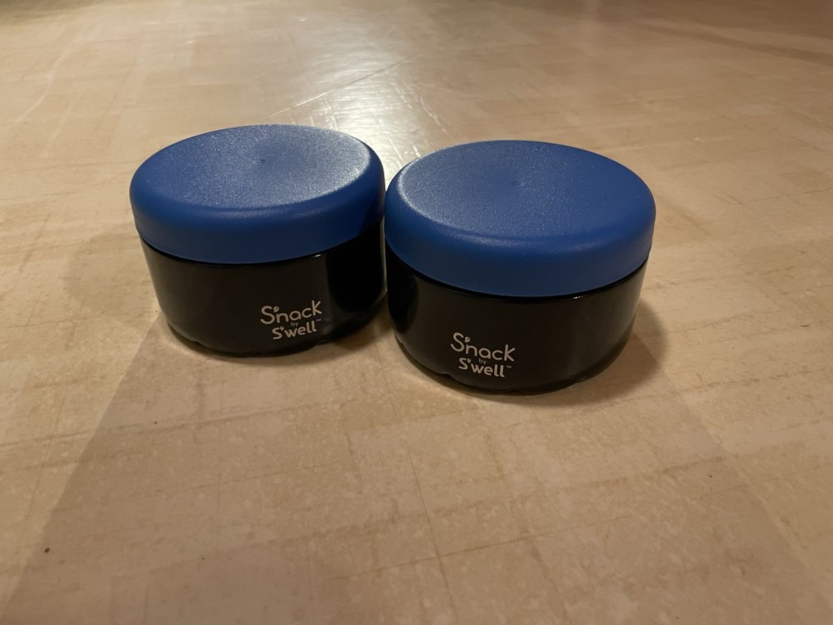 Recipients et similaires: 2x Isolierbehälter ca. 300ml – D'occasion à Zürich par Sushinder