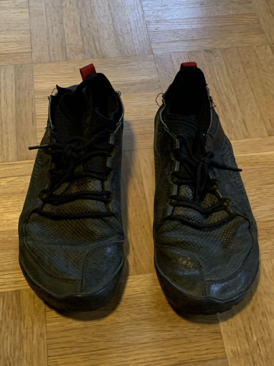 Vivobarefoot Scarpe da uomo: Vivo Barefoot Tracker Low Leather – Usato da Luzern venduto da Sergio_Kallisti