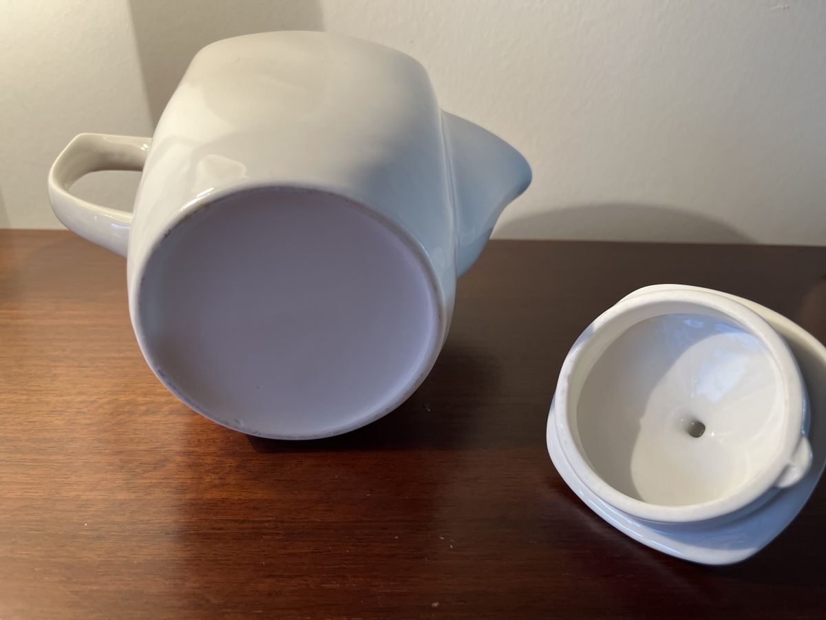 Teekannen: Weisse Teekanne, Keramik, modernes Design – Gebraucht aus Luzern von Jiggy_8898 5