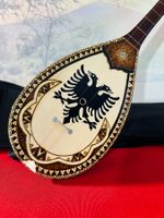 Albanisches Musikinstrument Qifteli