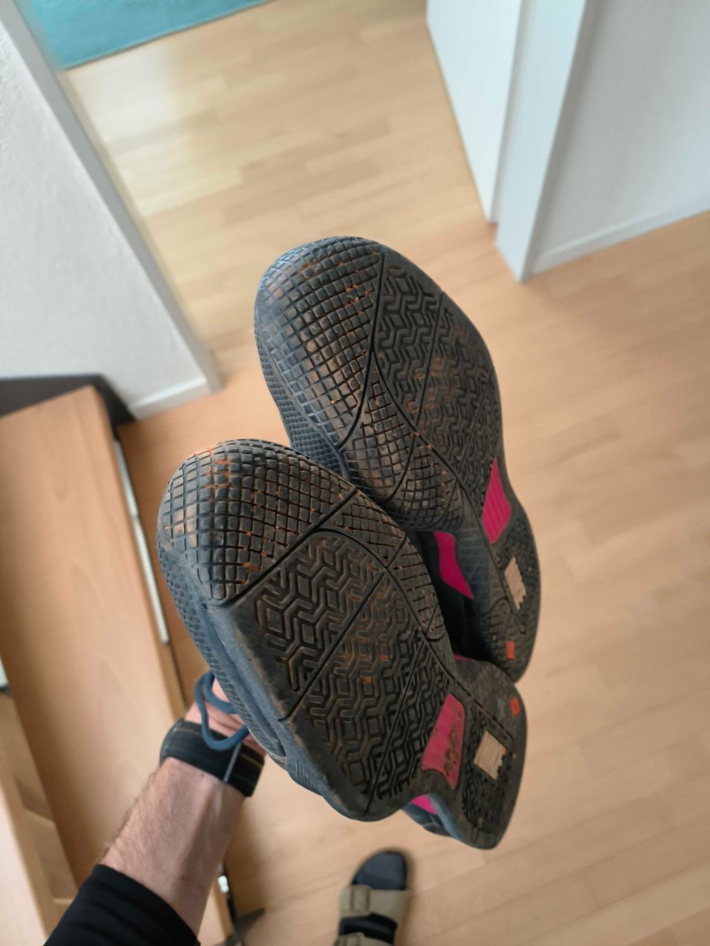 Nike Herrenschuhe: Nike Tennis Schuhe Gr. 45.5 – Gebraucht aus Zumikon von dwl_j987 5