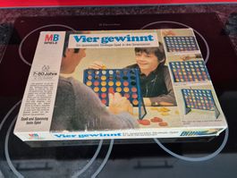 Vier gewinnt MB Spiele