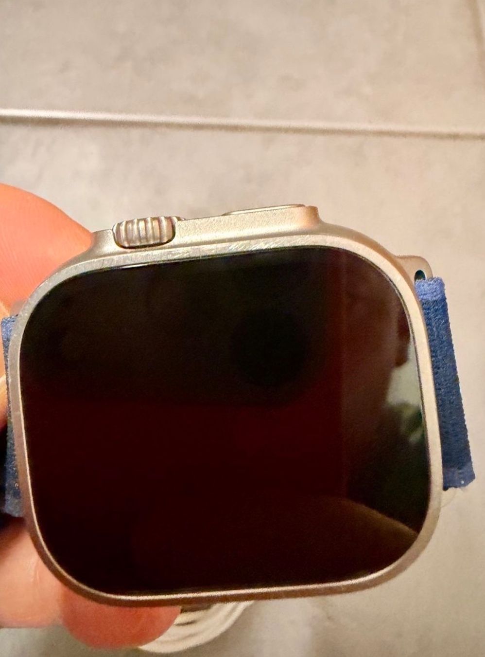 Apple Smartwatch: Apple Watch Ultra 2 Titan – Usato da Zürich venduto da Jered.a.r 3