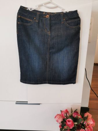 JEANSROCK KURZ GR. 36, NEU