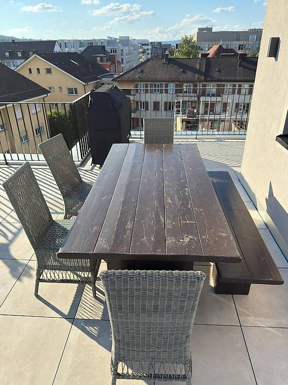 Set di tavolo e panche: Gartentisch mit Bank – Usato da Zürich venduto da Tevelyn 1