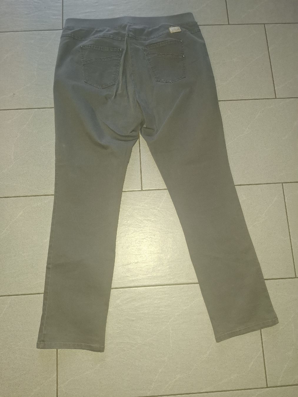 Brax Pantaloni: Raphaela by BRAX Gr 48 – Usato da Bözen venduto da Tropi21 1
