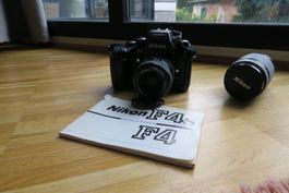 Nikon F4 analogica con 2 obiettivi.