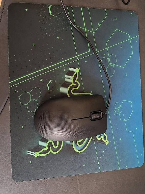 Razer Mausmatten: Razer Goliathus Mobile Mauspad + USB Maus – Gebraucht aus Schönenberg ZH von s0pple