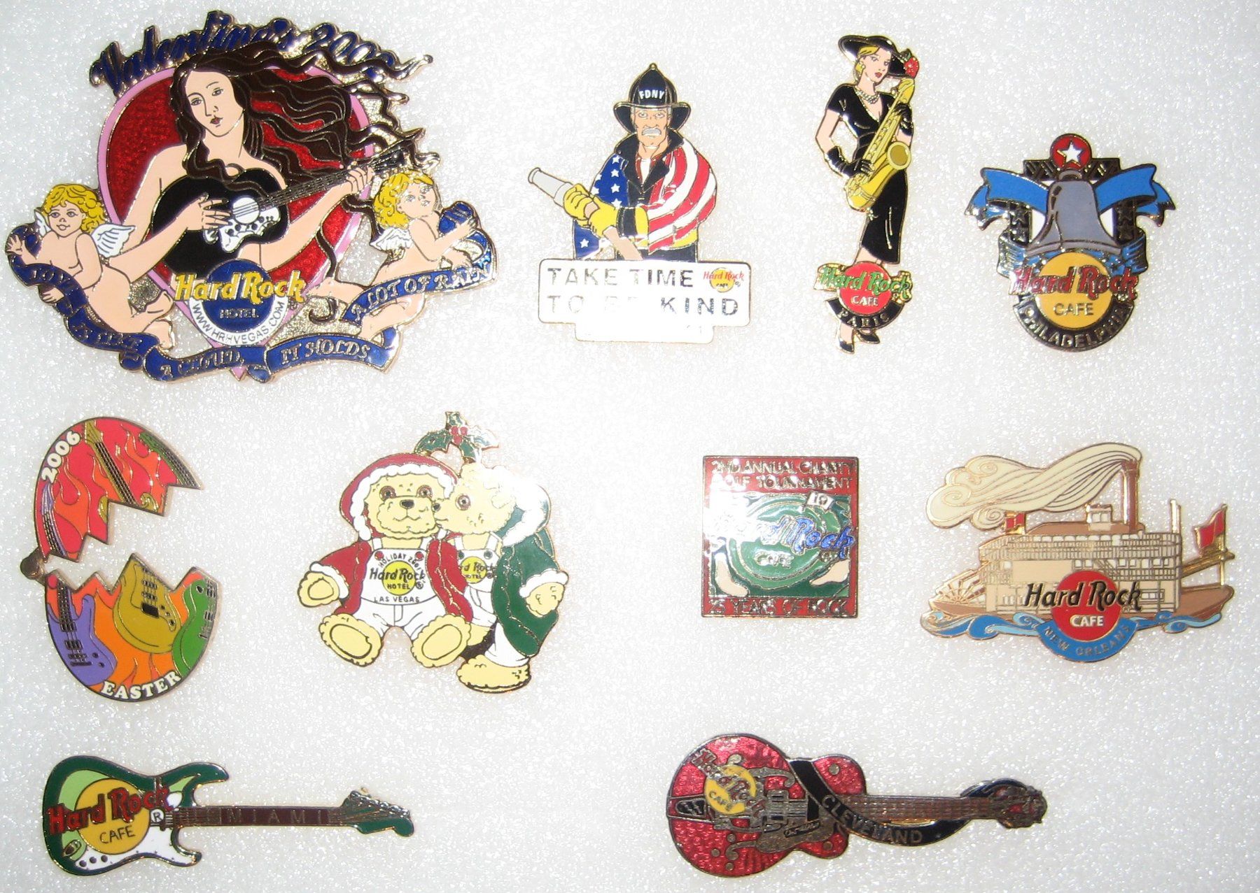 Hard Rock Cafe Placchette & Badge: 10 Hard Rock Cafe Pins Set #1 von 8 – Usato da Emmenbrücke venduto da tms1122 1