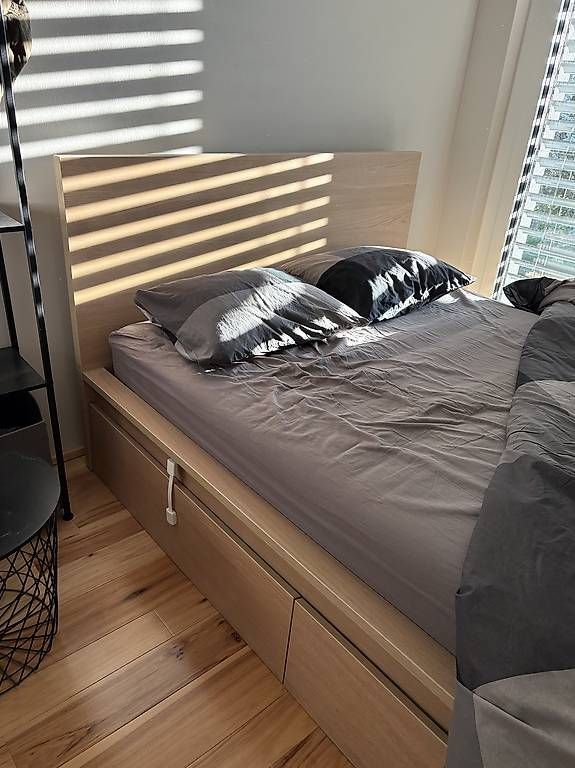 Ikea Lits: Lit 140x200 MALM IKEA – D'occasion à Vich par NatachaCK