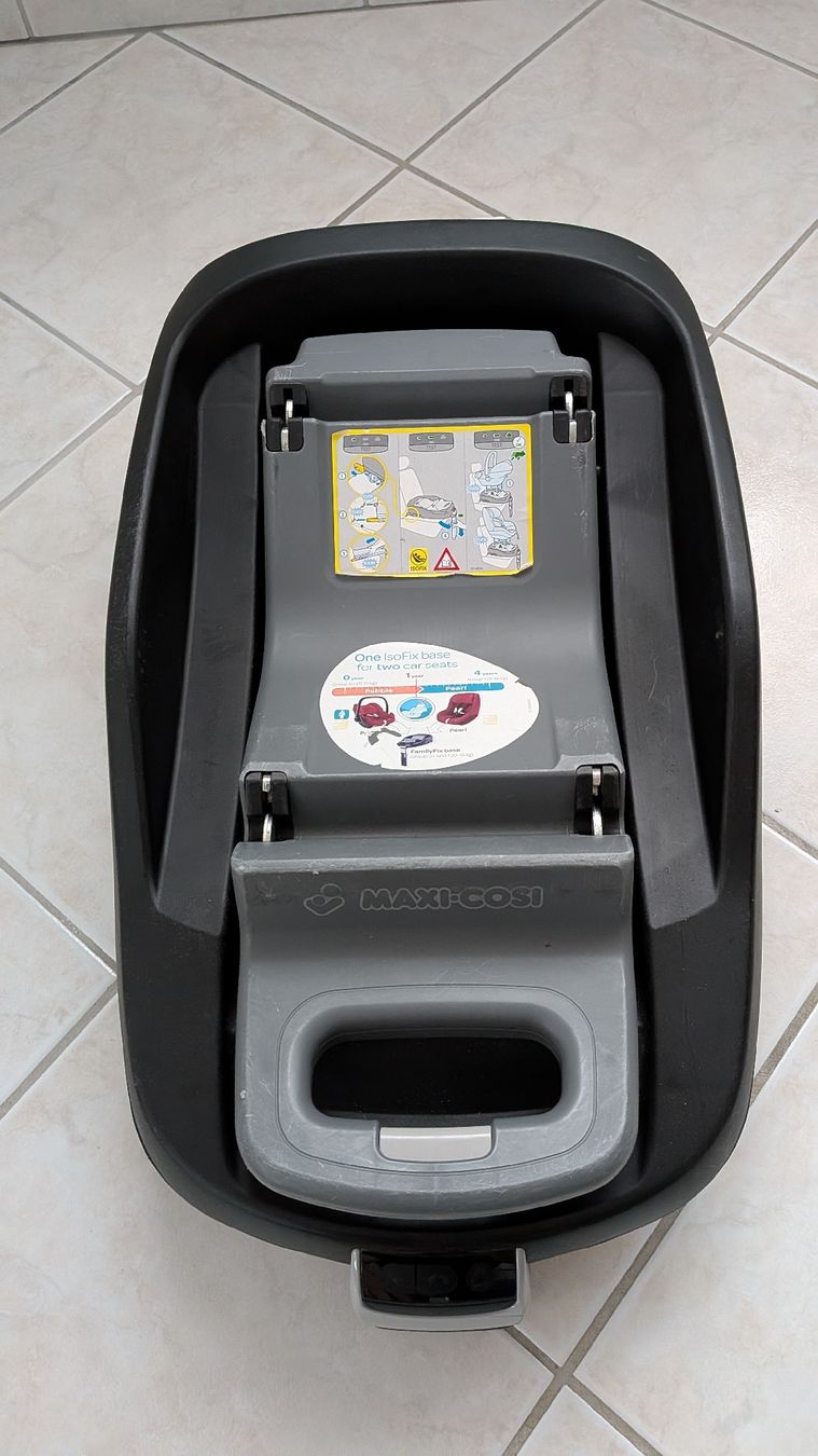 Maxi-Cosi Seggiolini per auto: Maxi Cosi FamilyFix Station – Usato da Züberwangen venduto da p47thunderbird