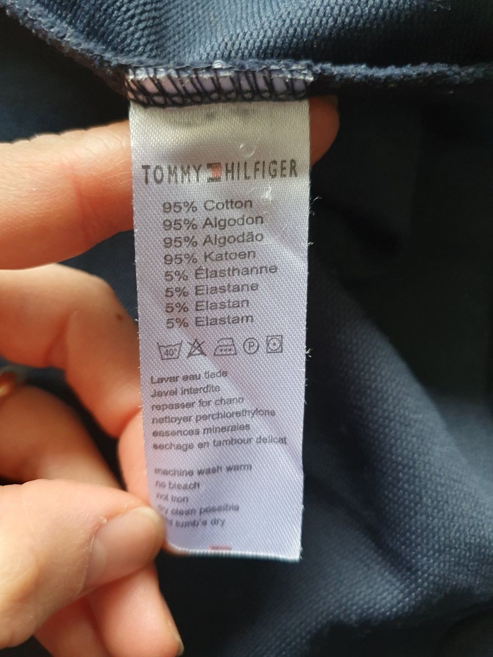 Tommy Hilfiger Completi, tute sportive e funzionali: Tommy Hilfiger Tracksuit – Usato da Bern venduto da Helays 7