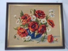 Bild Blumenmuster mit Gobelinstickerei