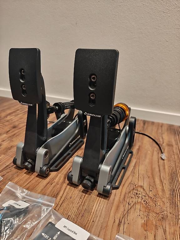 Controller: Sim-Lab XP1 Loadcell Pedale schwarz – Gebraucht aus Büren an der Aare von Ghost406 1